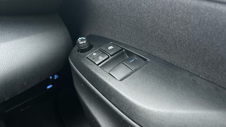 Toyota Yaris 1.5 Hybrid Icon 5dr CVT Hybrid Hatchback